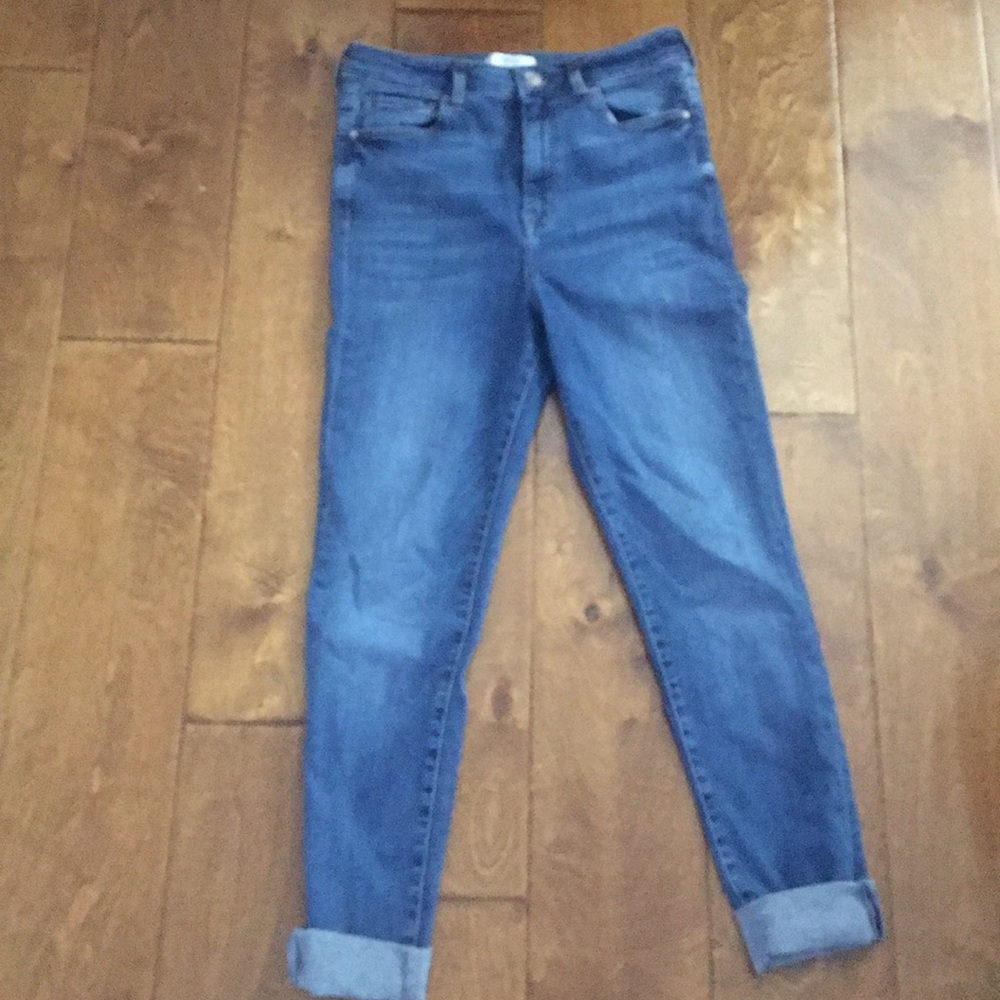 High waisted jeans